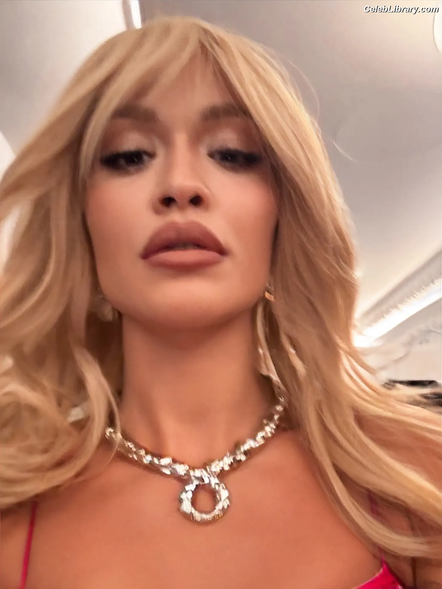 Rita Ora photo 22 of 1449