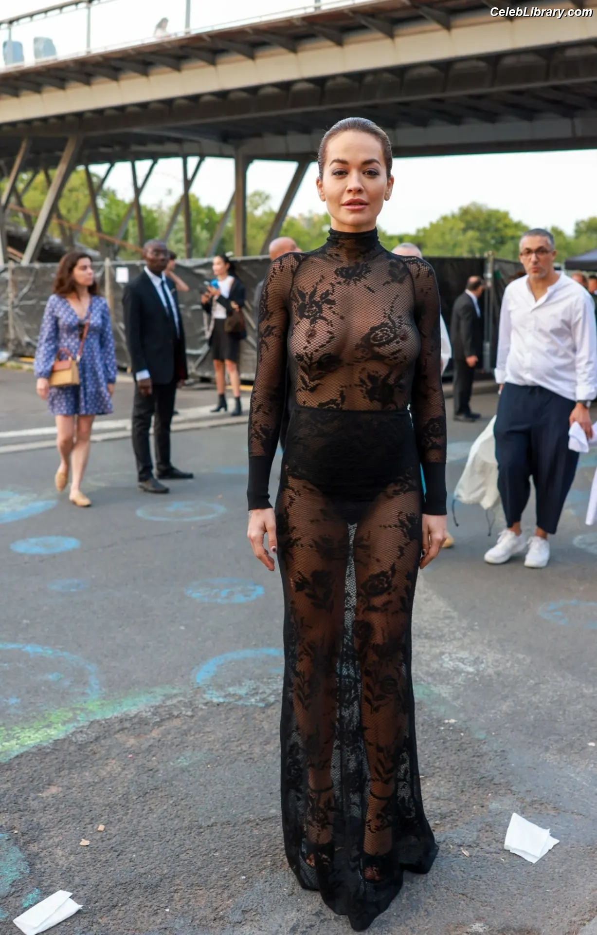 Rita Ora photo 7 of 1449