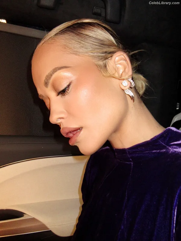 Rita Ora photo 15 of 1446