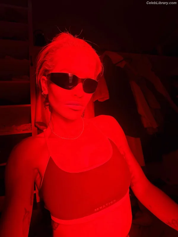 Rita Ora photo 11 of 1446