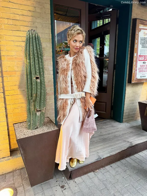 Rita Ora photo 18 of 1446