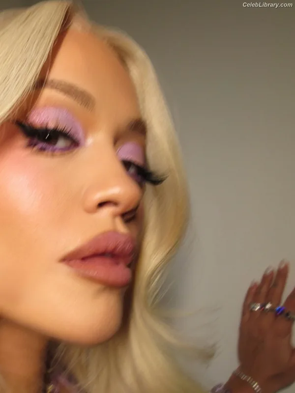 Rita Ora photo 2 of 1446