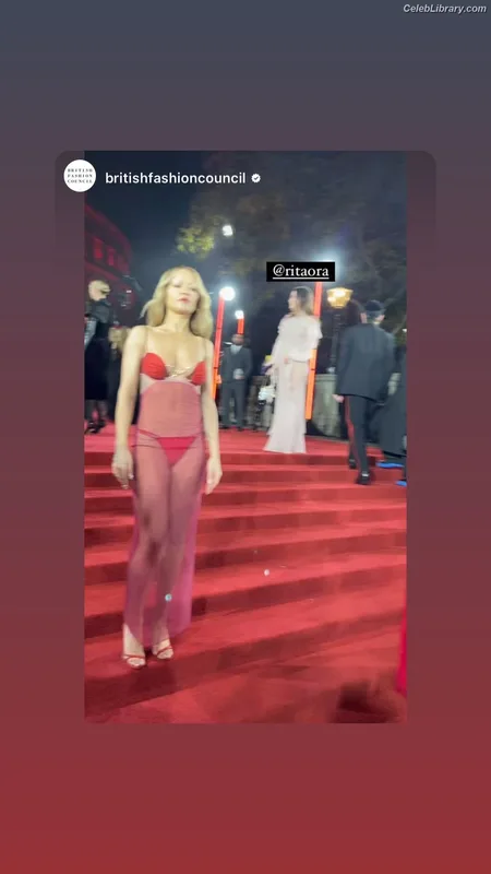 Rita Ora photo 22 of 1446