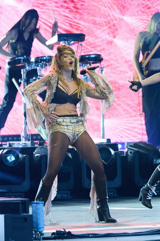 Rita Ora photo 5 of 1446