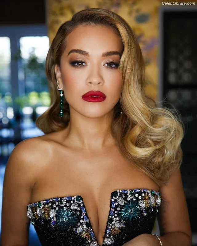 Rita Ora photo 1 of 1446