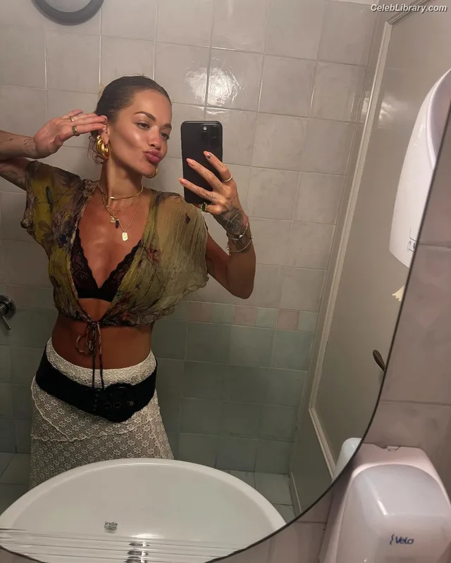 Rita Ora photo 10 of 1446