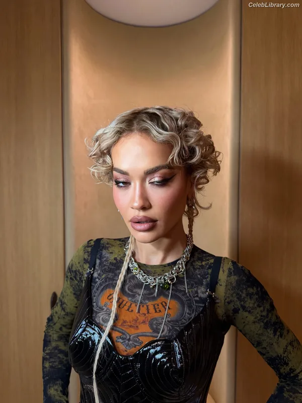Rita Ora photo 3 of 1446