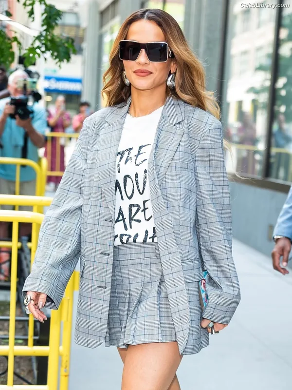 Rita Ora photo 5 of 1446