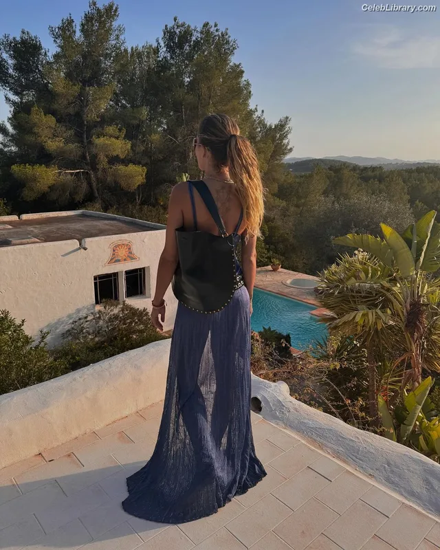 Rita Ora photo 8 of 1446