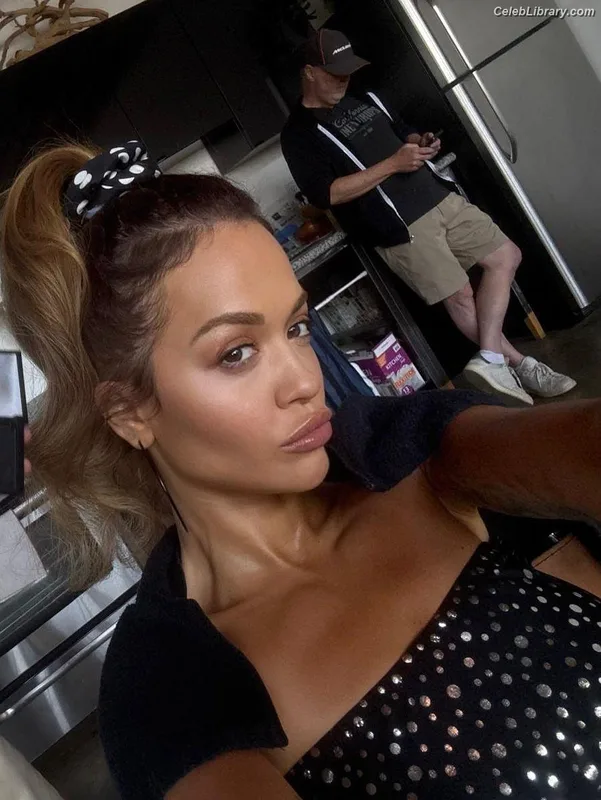 Rita Ora photo 6 of 1446