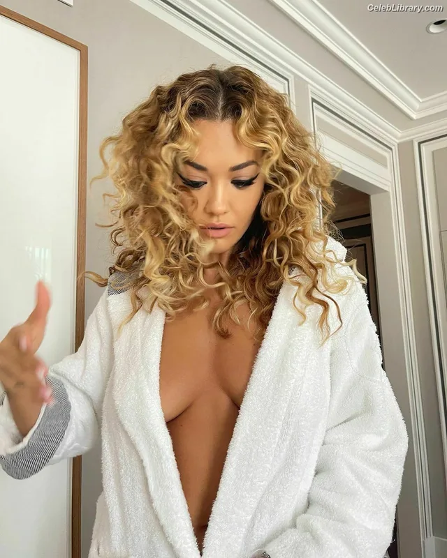 Rita Ora photo 23 of 1446