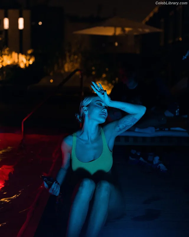 Rita Ora photo 1 of 1446