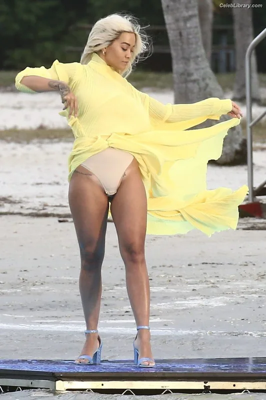 Rita Ora photo 17 of 1446