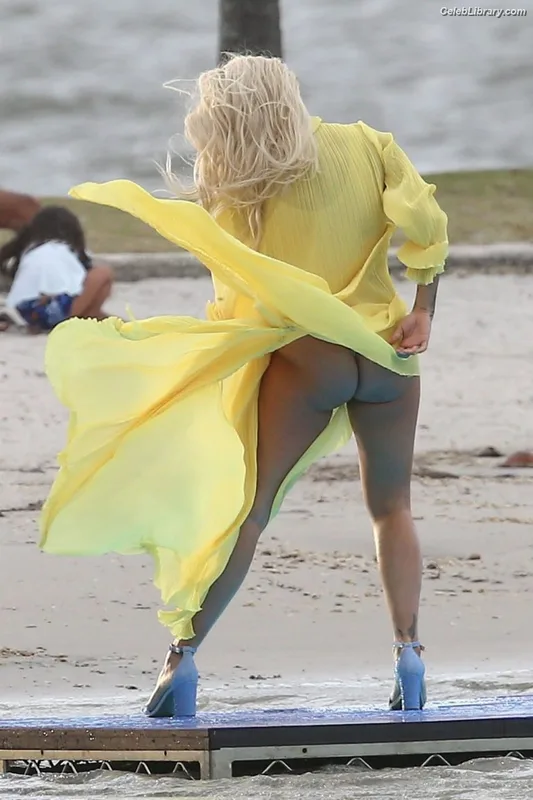 Rita Ora photo 19 of 1446