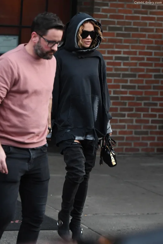 Rita Ora photo 1 of 1446