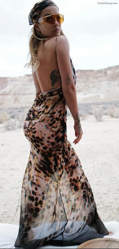 Rita Ora photo 2 of 1446