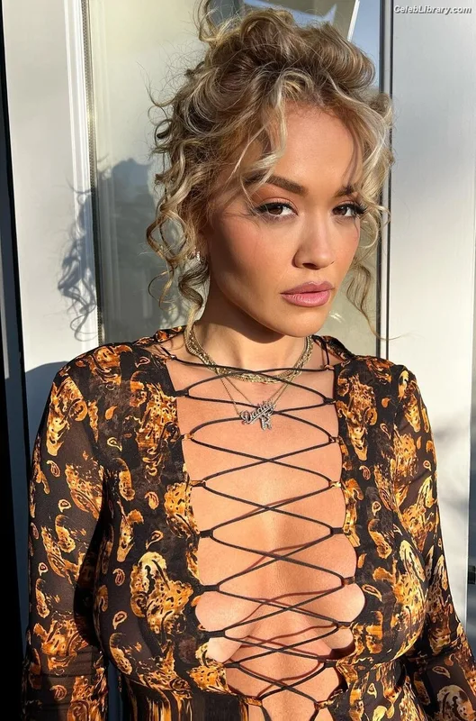 Rita Ora photo 17 of 1446