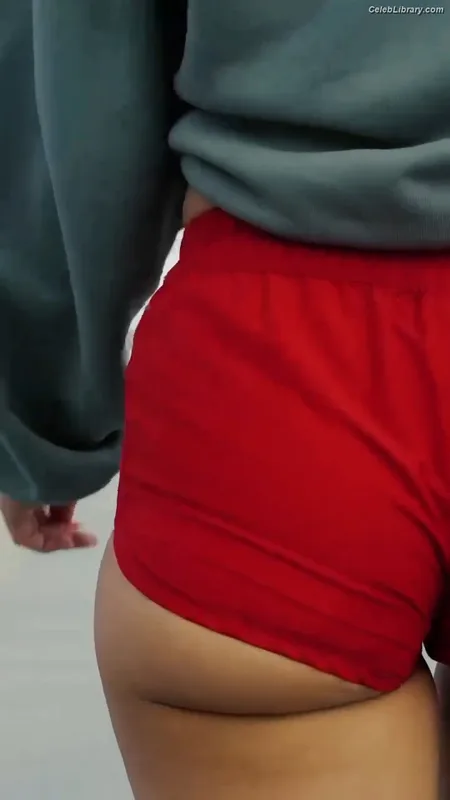 Rita Ora photo 3 of 1446