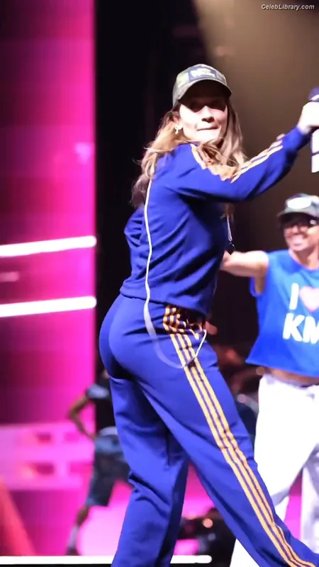 Rita Ora photo 5 of 1446