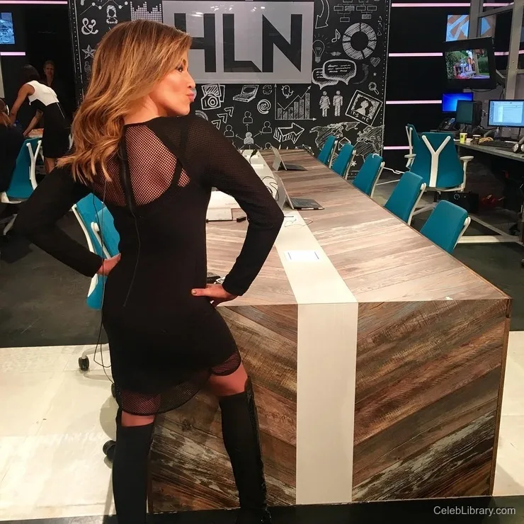 Robin Meade photo 15 of 40