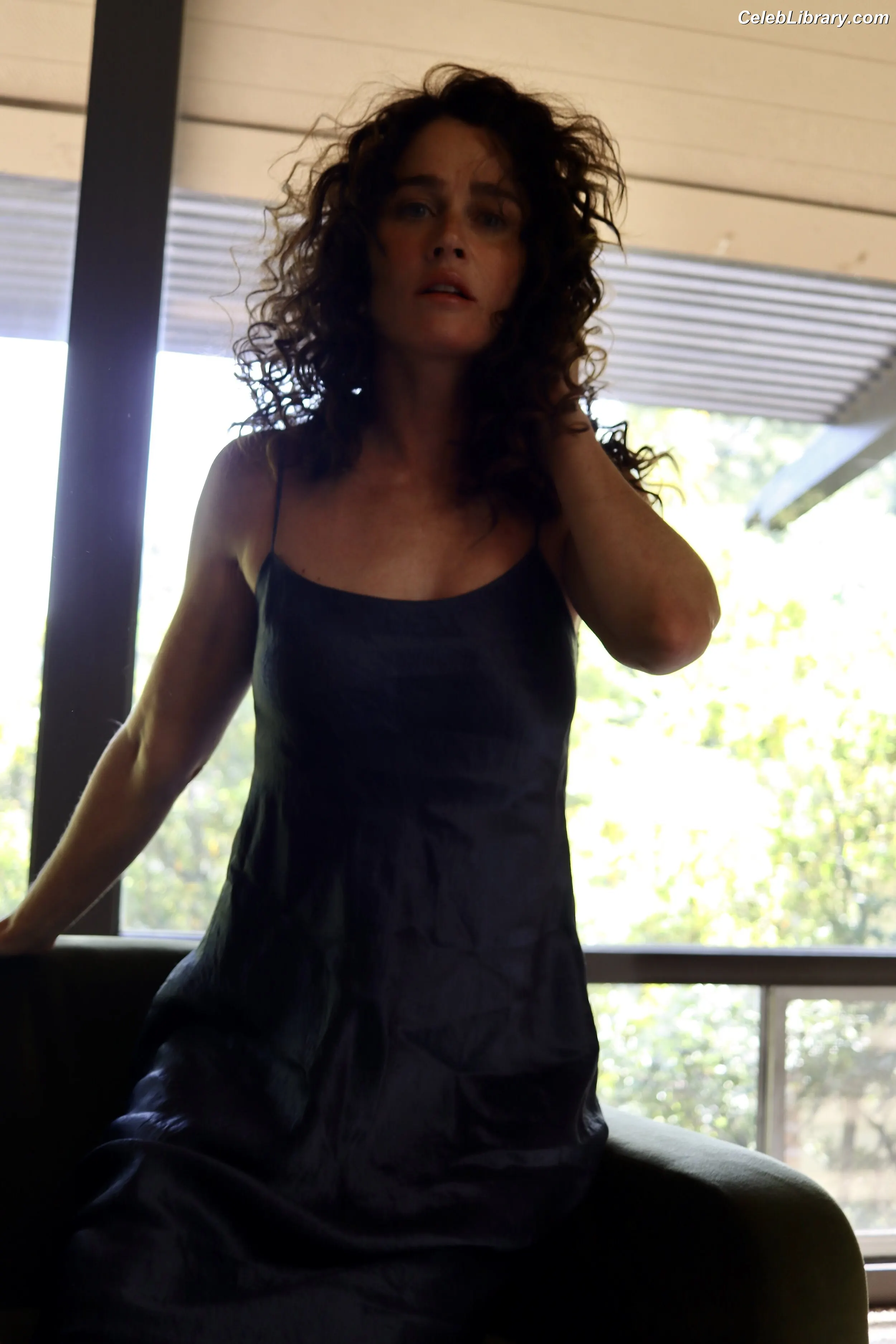 Robin Tunney photo 5 of 224