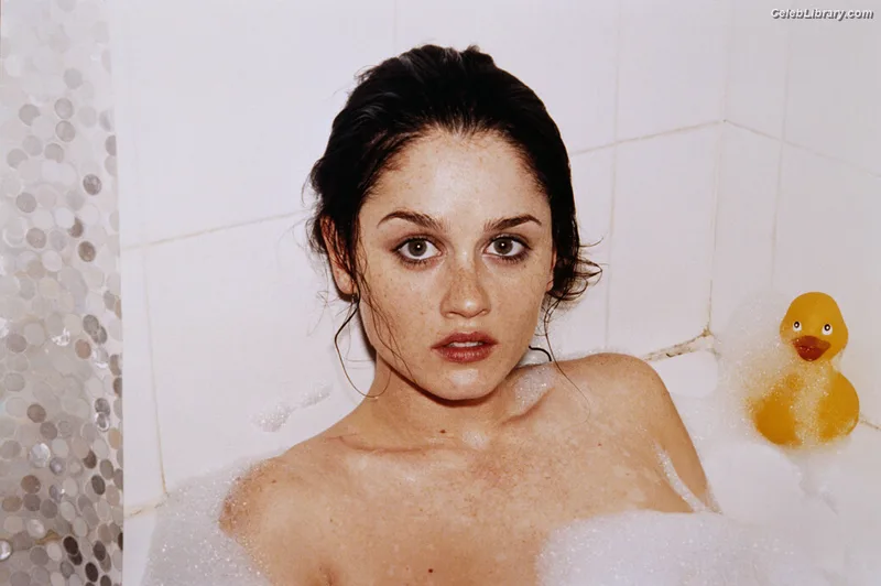Robin Tunney photo 4 of 225