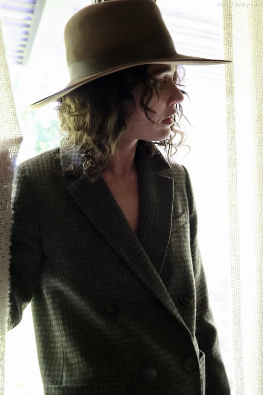 Robin Tunney photo 9 of 225