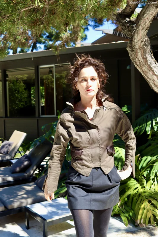 Robin Tunney photo 17 of 225