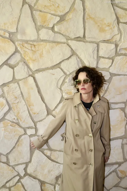 Robin Tunney photo 24 of 225
