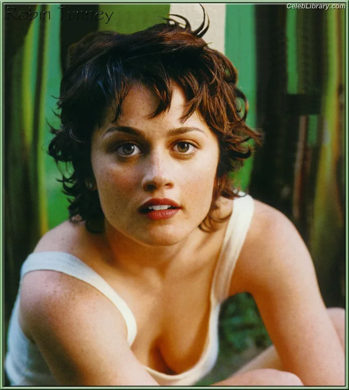Robin Tunney photo 22 of 225