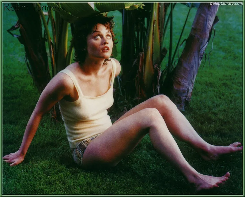 Robin Tunney photo 23 of 225
