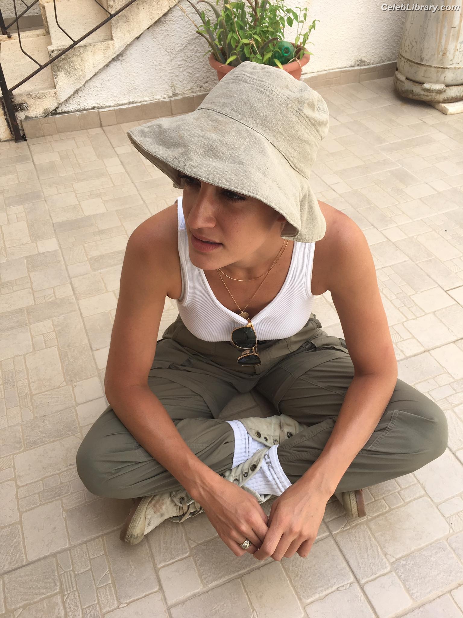 Rona-Lee Shimon photo 6 of 116