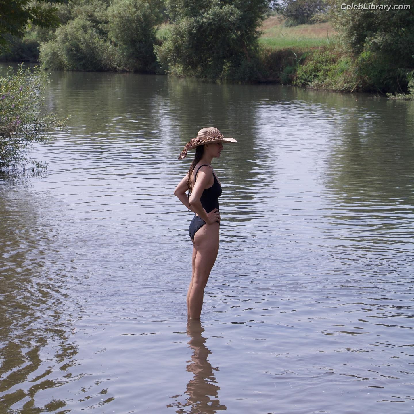 Rona-Lee Shimon photo 8 of 116