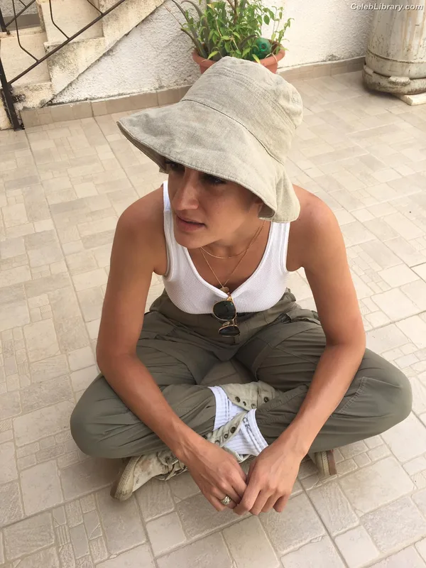 Rona-Lee Shimon photo 6 of 116
