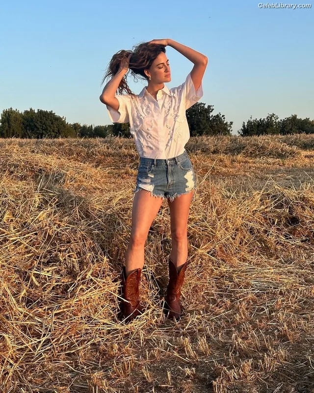 Rona-Lee Shimon photo 3 of 116