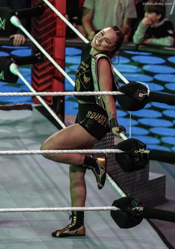 Ronda Rousey photo 20 of 60