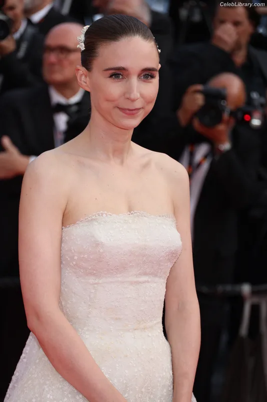 Rooney Mara photo 3 of 162
