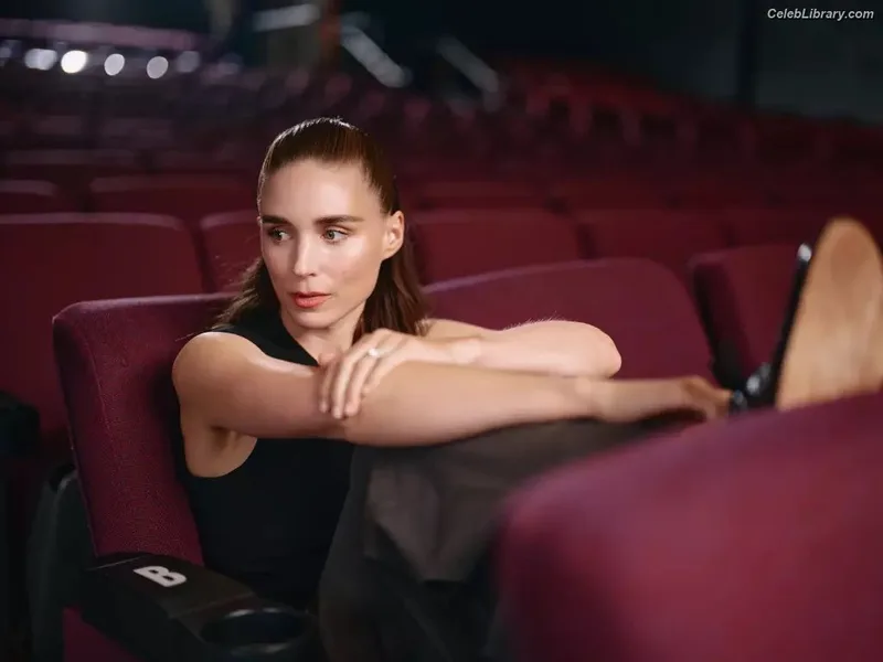 Rooney Mara photo 22 of 162