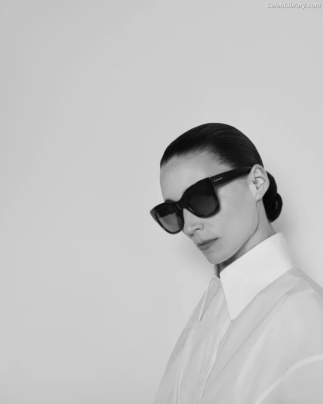 Rooney Mara photo 16 of 162