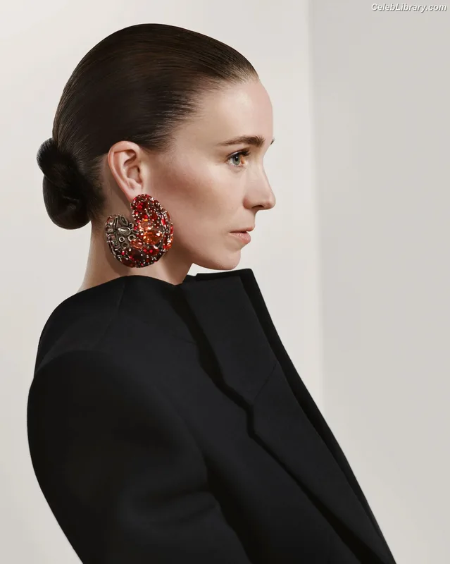 Rooney Mara photo 17 of 162