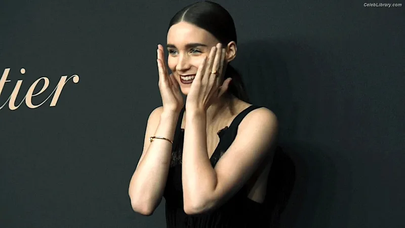 Rooney Mara photo 1 of 162