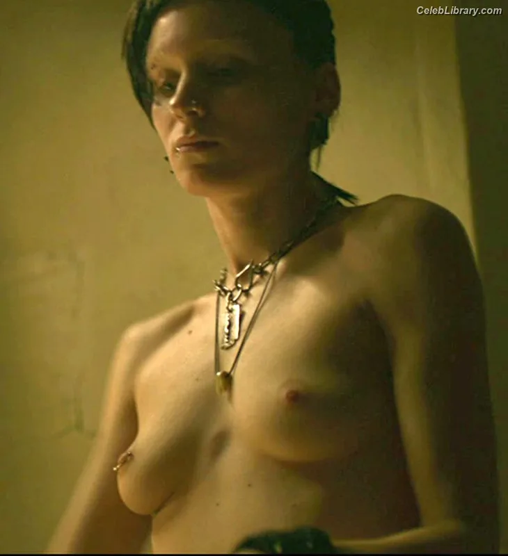 Rooney Mara photo 15 of 162
