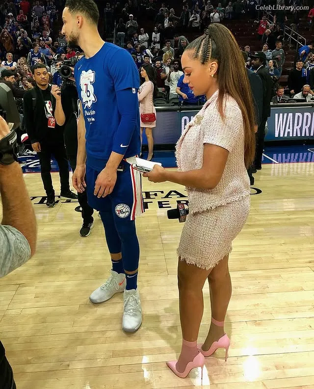 Ros Gold-Onwude photo 20 of 33