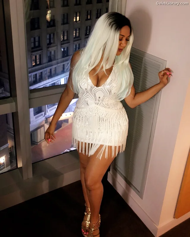 Ros Gold-Onwude photo 1 of 33