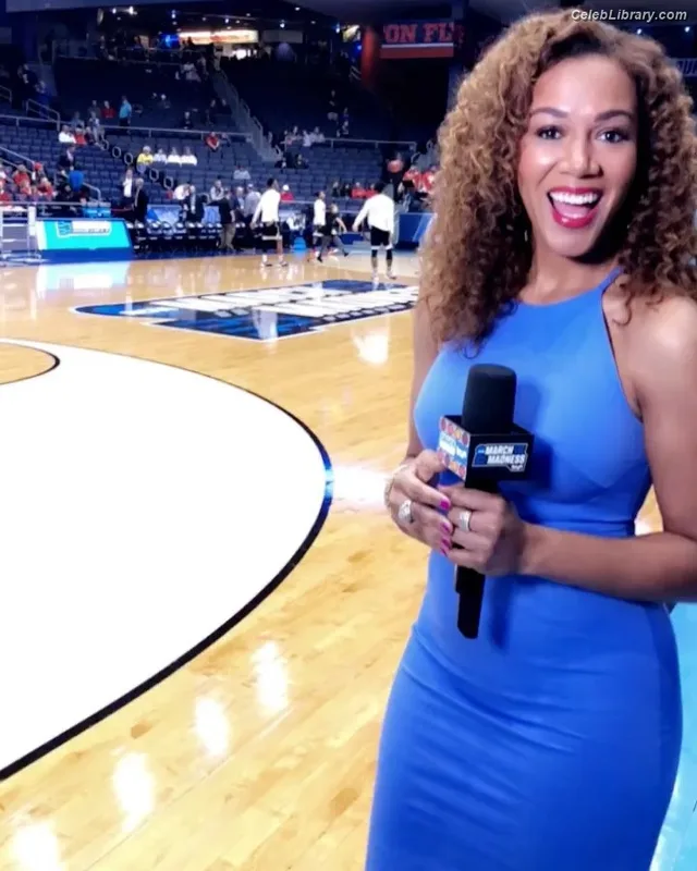 Ros Gold-Onwude photo 4 of 33