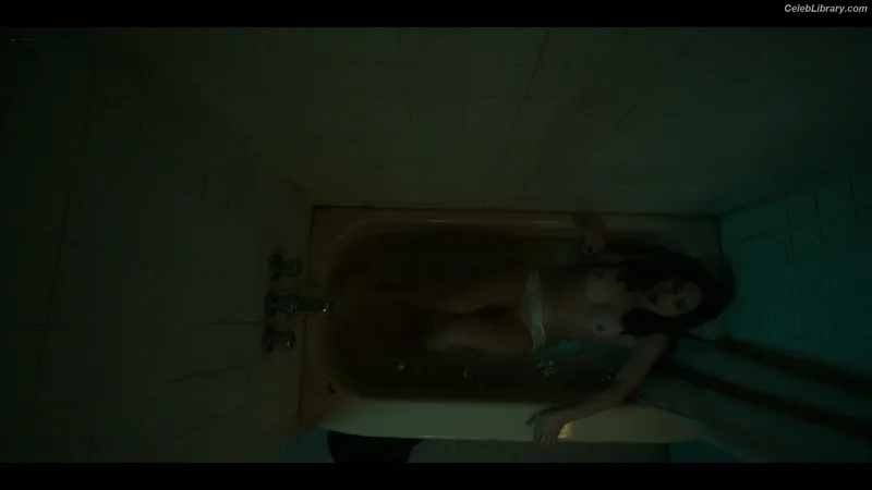 Rosa Salazar photo 19 of 42