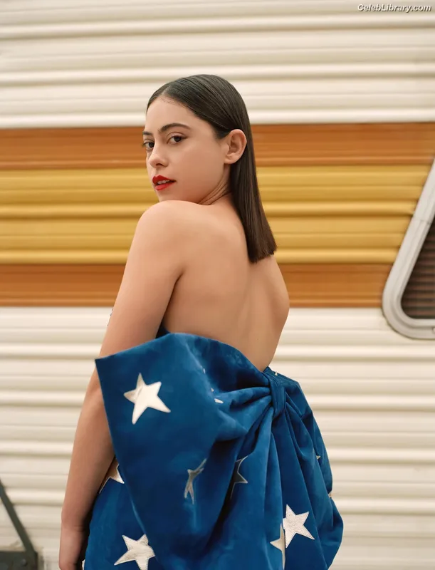 Rosa Salazar photo 15 of 42