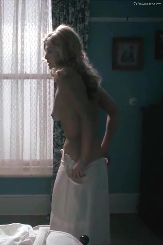 Rosamund Pike photo 23 of 177