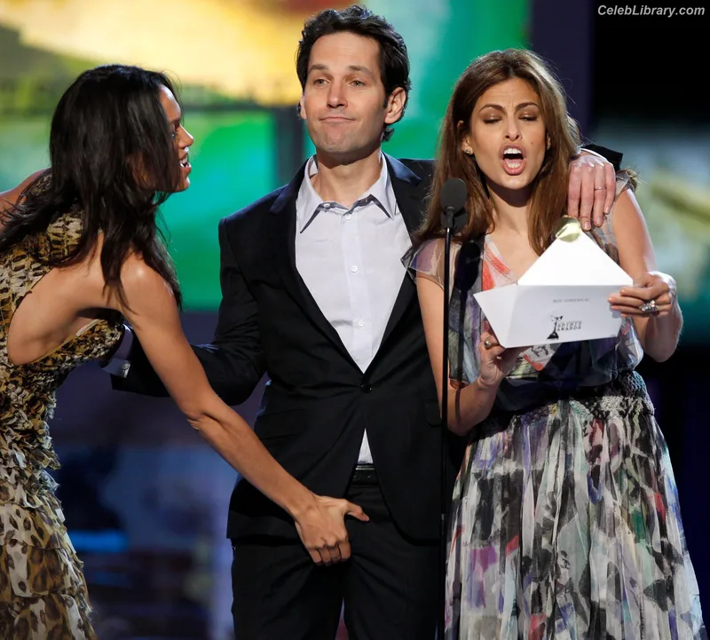 Rosario Dawson photo 19 of 133
