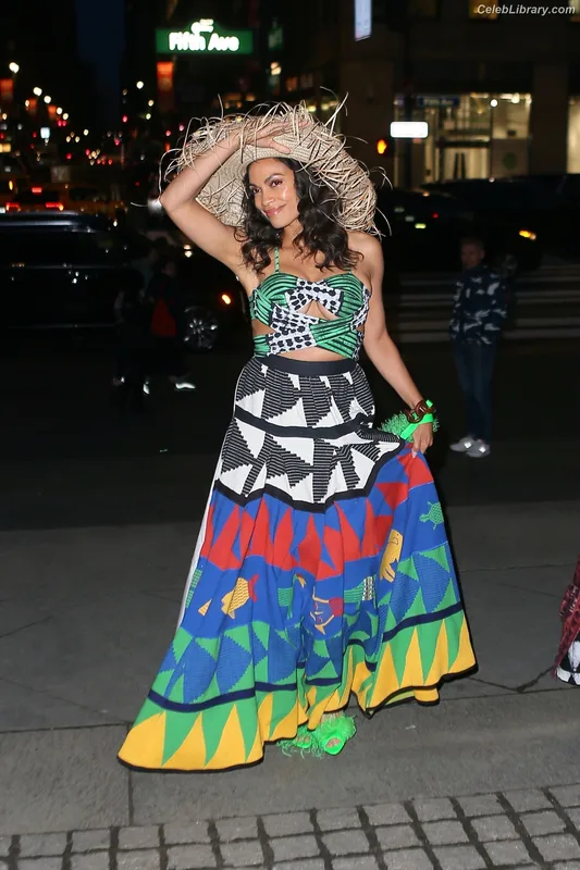 Rosario Dawson photo 3 of 133